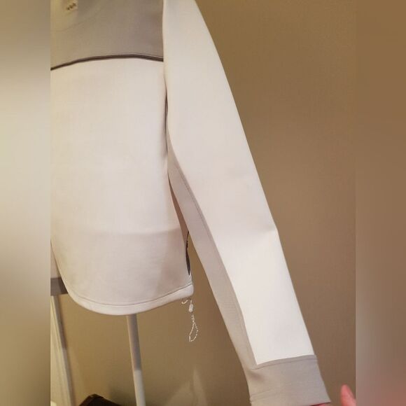 AUR *NWOT* White/Grey Activewear Long Sleeve Zip Up Jacket Size Small *EUC - Picture 2 of 11